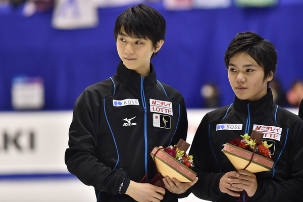 Yuzuru Hanyu and Shoma Uno (Dec. 25, 2015 - Source: Atsushi Tomura/Getty Images AsiaPac)